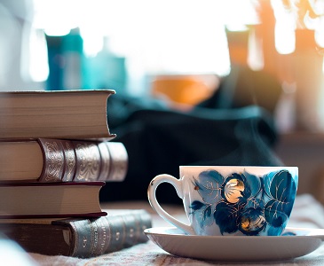 Image: “Coffee and Books” | Bornhold